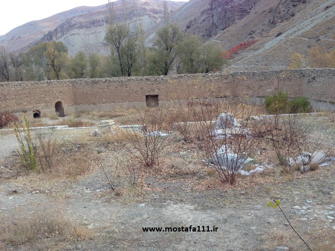 حیاط شمالی تالار اصلی کاخ ناصری در دره شهرستانک 11 آبان 1396